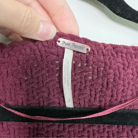 FREE PEOPLE Sticks and Stones Cropped Chenille cable knit Sweater sz Small - Picture 6 of 12